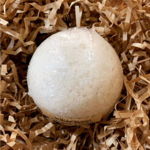 Organic Sugar Cookie Bath Bomb - Picture 2 of 2